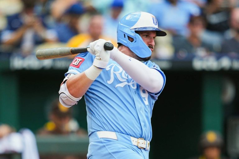 Royals Place Vinnie Pasquantino On Injured List With Wrist Soreness