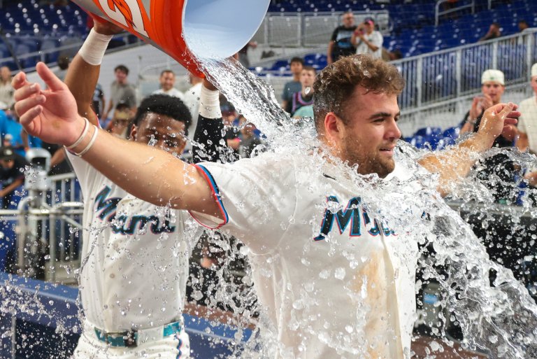 Struggling Marsee walks it off for the now 50 win Marlins