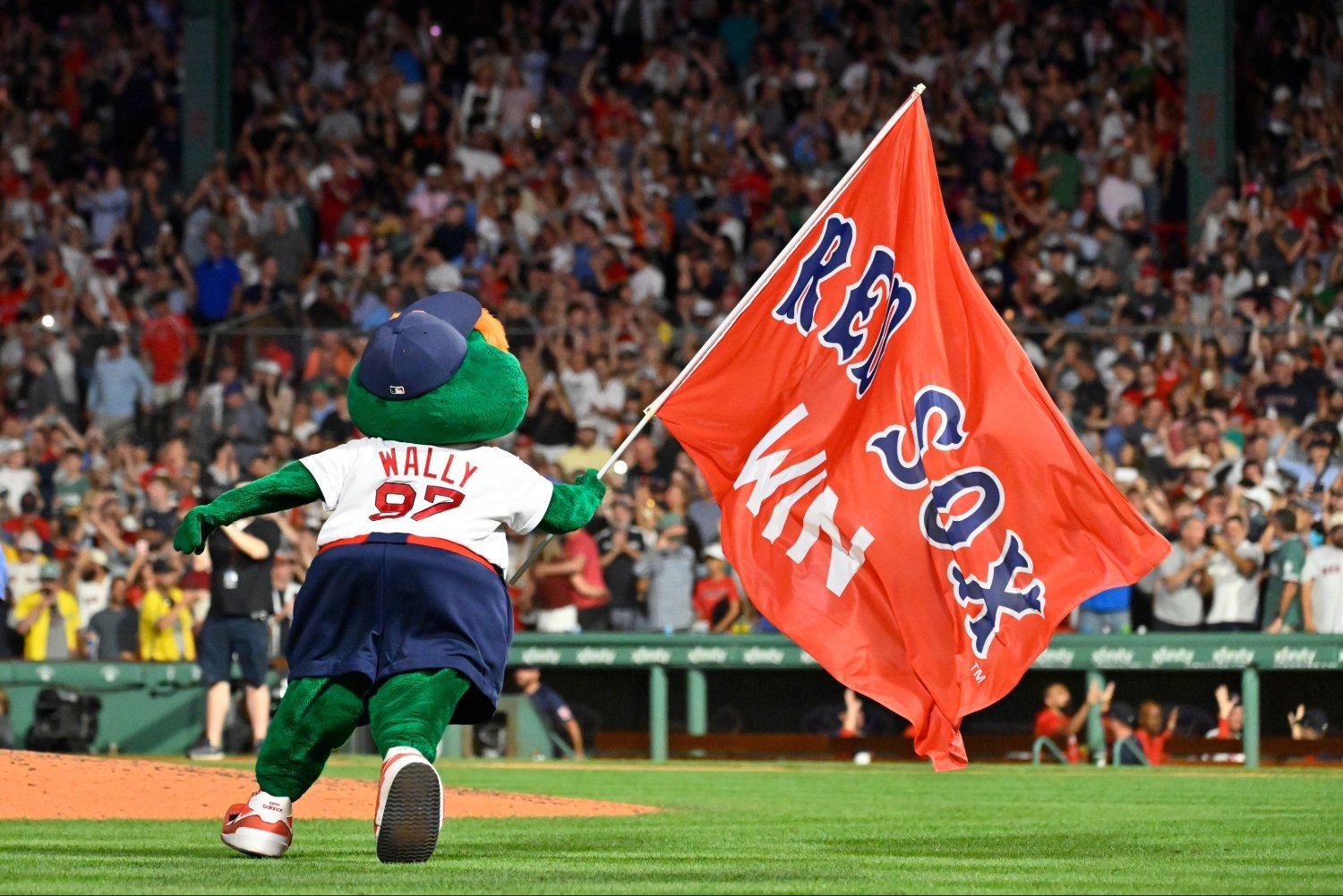More information about "Analyzing Red Sox's Position Within Loaded American League Playoff Picture Weeks Before Trade Deadline"