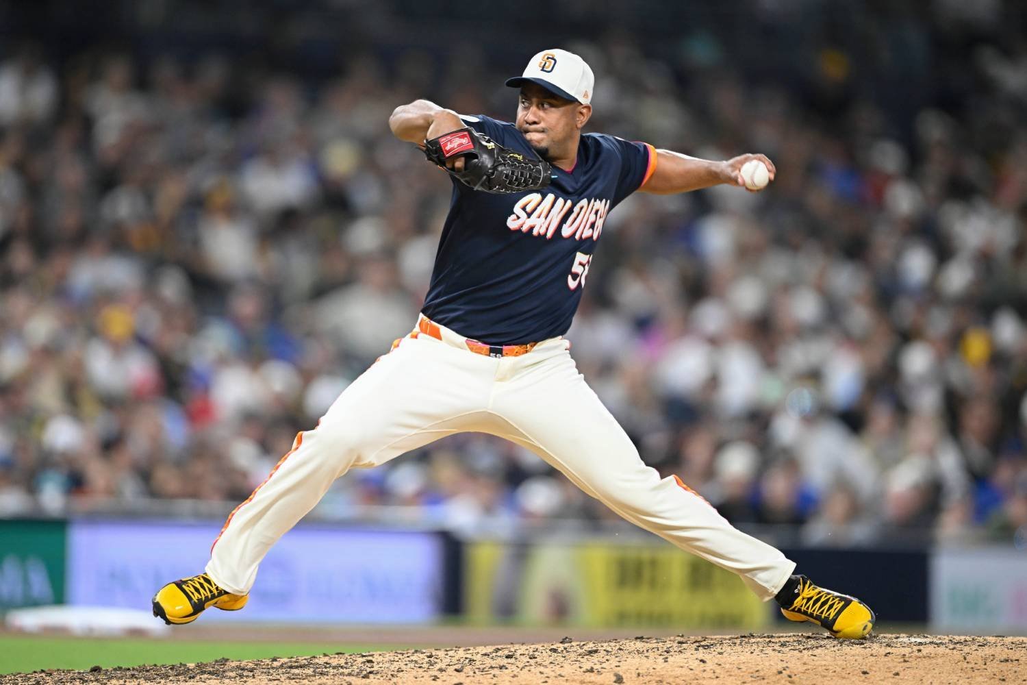 More information about "Padres' Wandy Peralta Drawing Trade Interest"