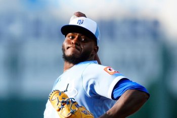 Luinder Avila placed on Injured List; Royals Select Aaron Bummer's Contract