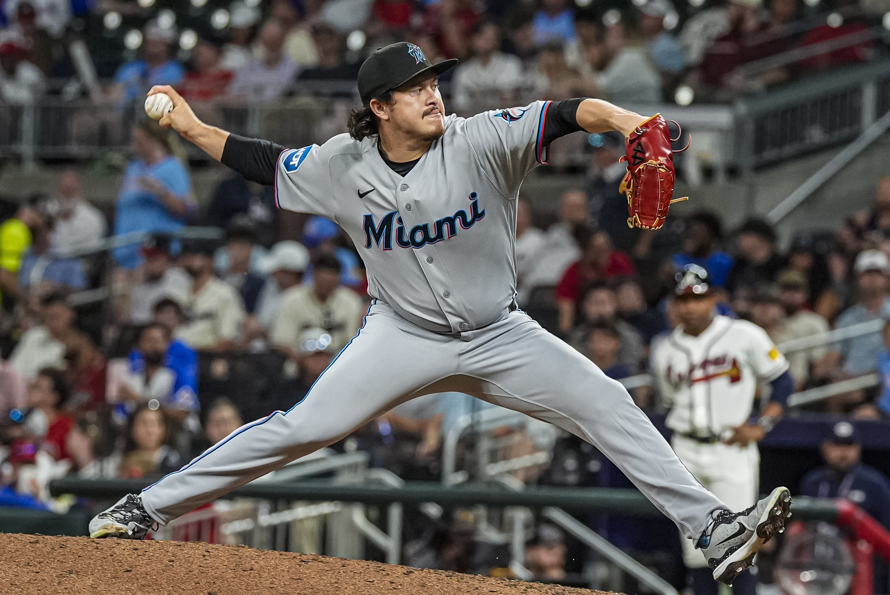 More information about "Marlins trade deadline acquisition Victor Vodnik makes team debut in loss"