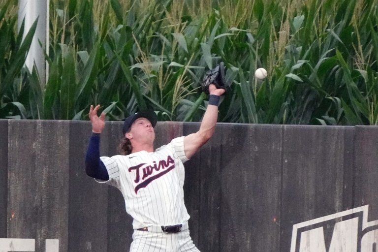 Phillies 7, Twins 1: Fielding Nightmares Doom Twins