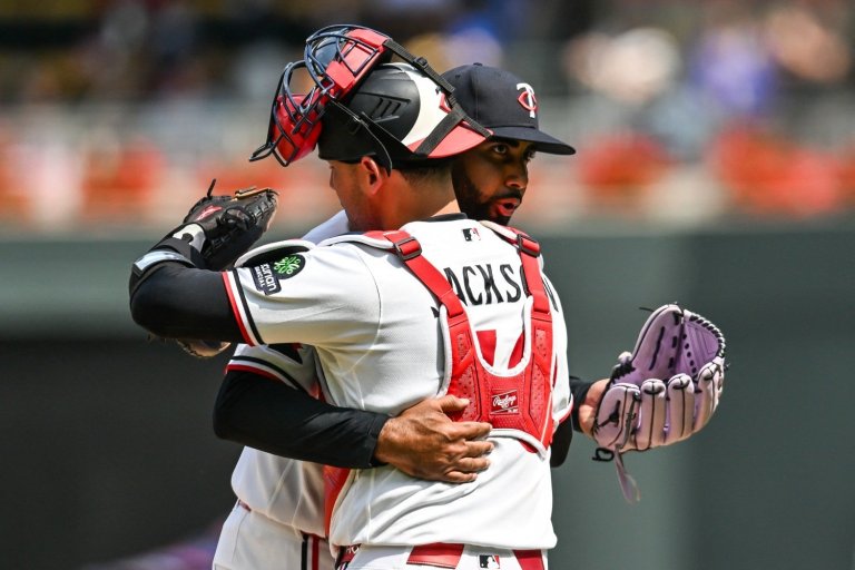 In Latest Twist, Twins Add Fourth Catcher to Big-League Roster