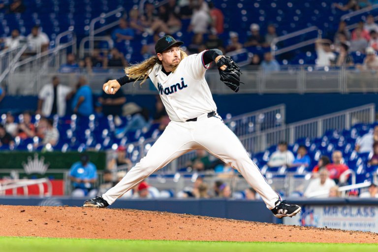 Marlins trade Lake Bachar to Pirates for 3 prospects