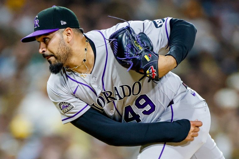 BREAKING: Brewers Acquire Right-Handed Reliever Antonio Senzatela from Rockies