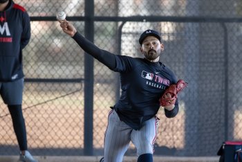 Pablo López Takes First Throwing Step in Long Road Back
