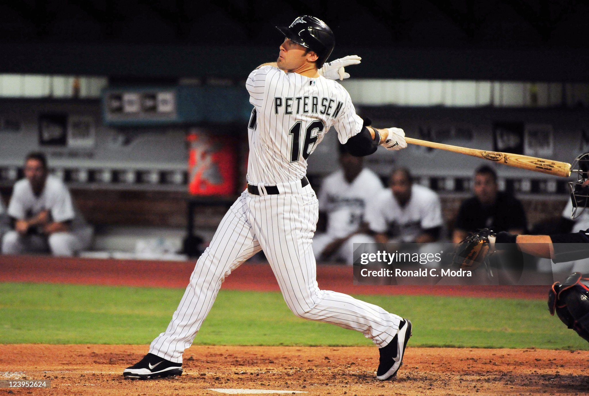 More information about "15-year Marliniversary: Petersen's walk-off homer gives Marlins final win at original ballpark"