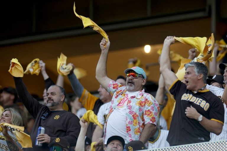 Padres' Home-Field Advantage Is the Ultimate Edge Over Cubs In Wild Card Series