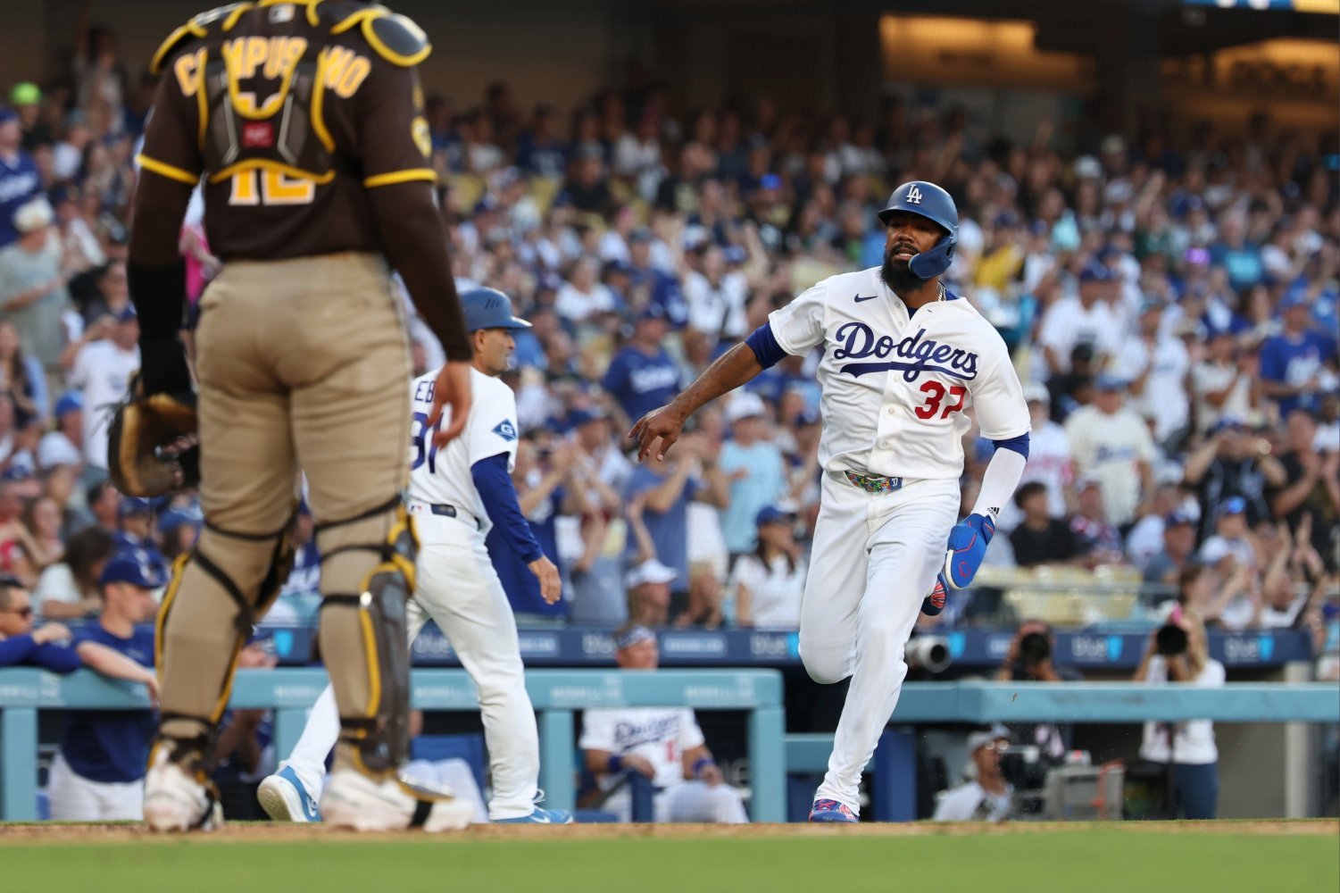 More information about "Padres' Nightmare Playoff Road to World Series: Worst Possible Matchups In Every Round"
