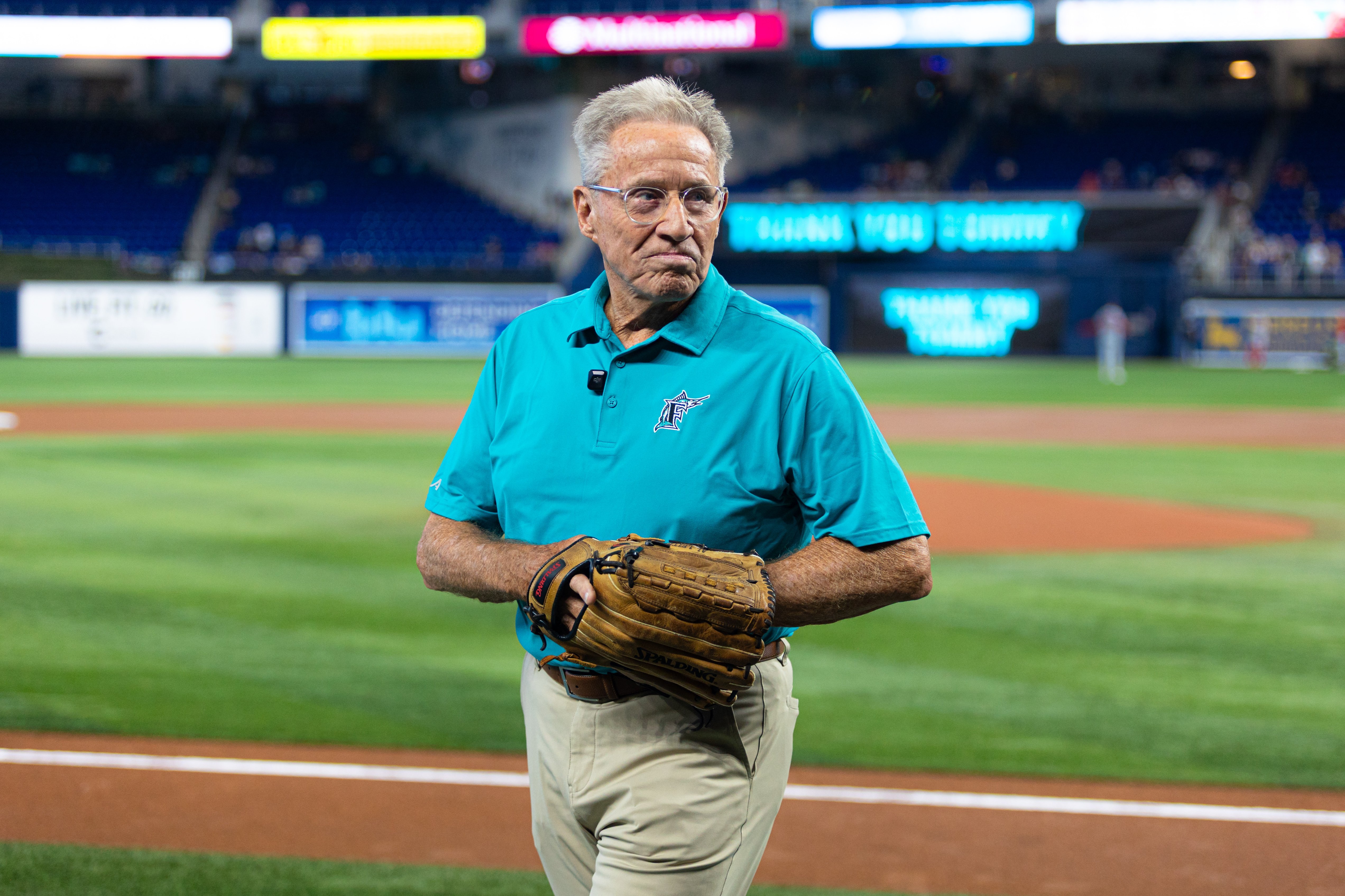 More information about "Tommy Hutton goes out on own terms at right time for South Florida"