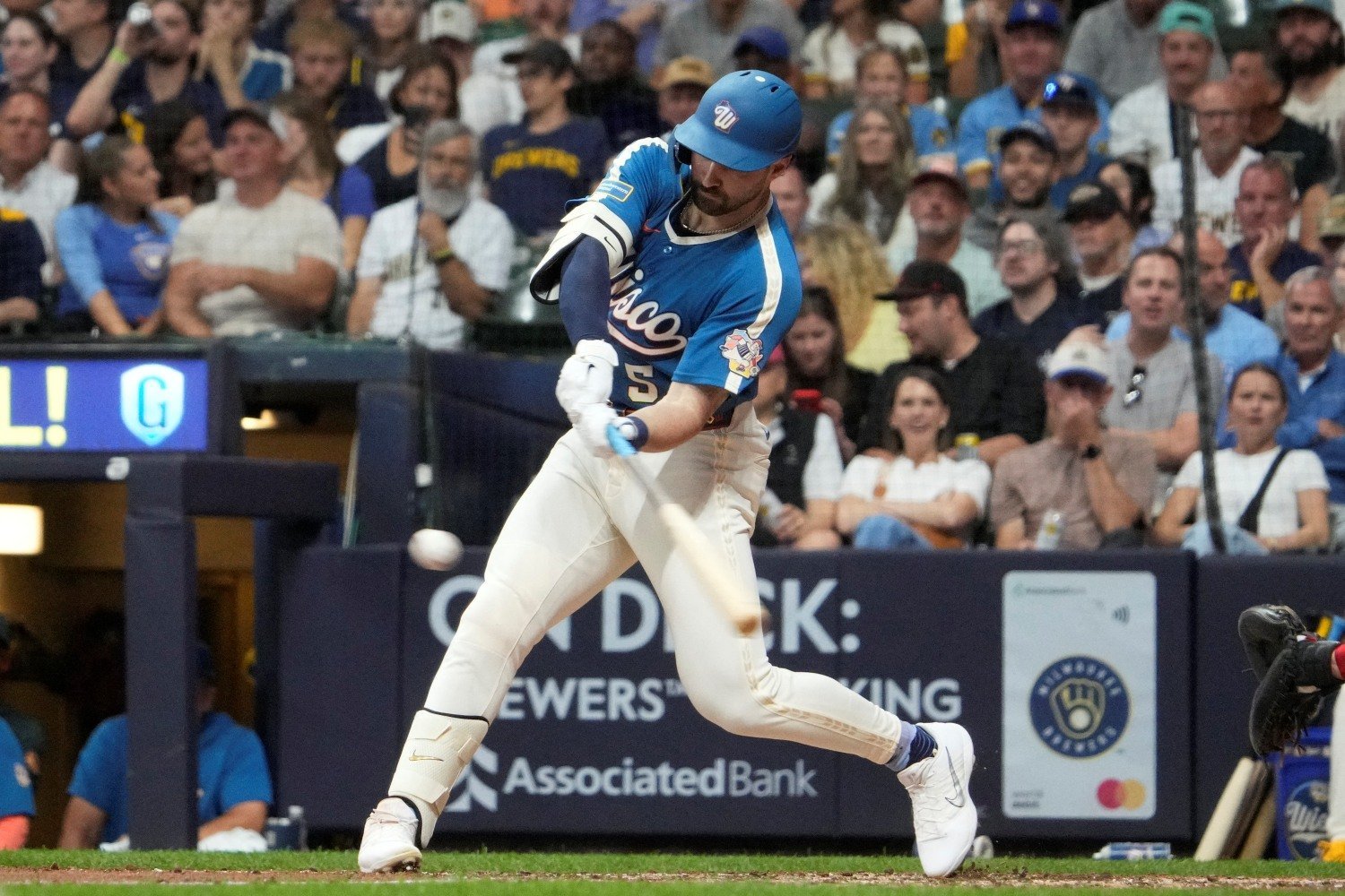 More information about "What Pat Murphy's Favorite Sequence of a Blowout Clincher Means for Brewers in October"