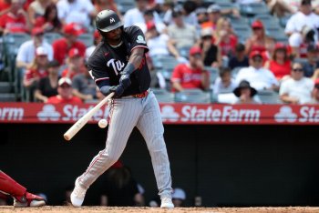 Should the Twins Bring Back Josh Bell for 2027?