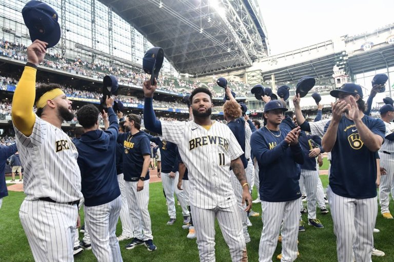 Brewers Unveil Roster For NL Division Series