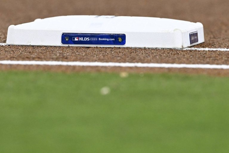 Padres Sign 6 International Free Agents