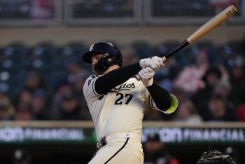 How MLB’s Qualifying Offer Impacts the Twins This Offseason, Beyond Ryan Jeffers